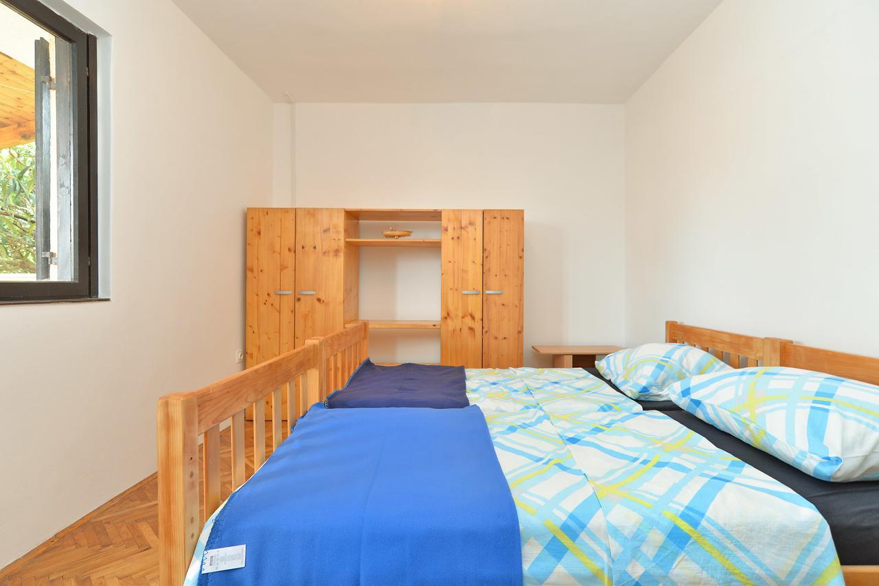 Apartments Dino 1700 Fazana Exterior photo
